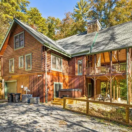 Mountaintown Creekside Cabin Getaway